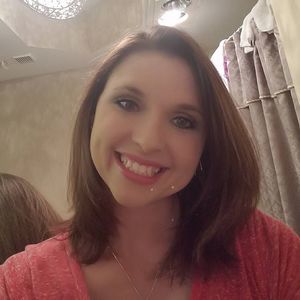 Meet your Posher, Stephanie